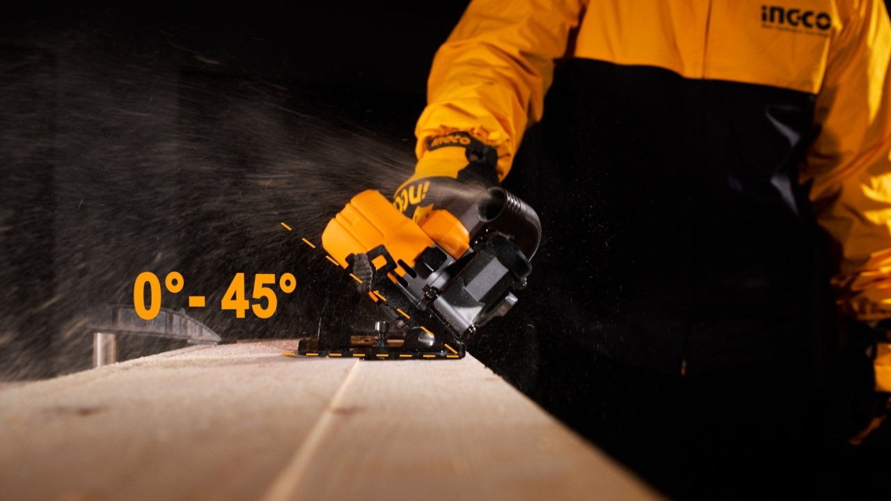 Fierăstrău Circular 20V Brushless 140mm Ingco CSLI1402 - imagine 8