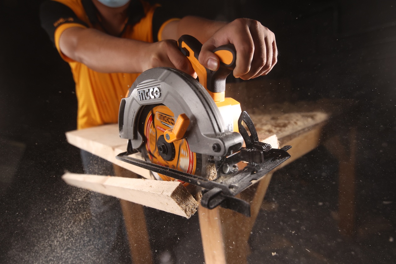 Fierăstrău Circular Ingco CSLI1851 20V Brushless 185mm - imagine 8